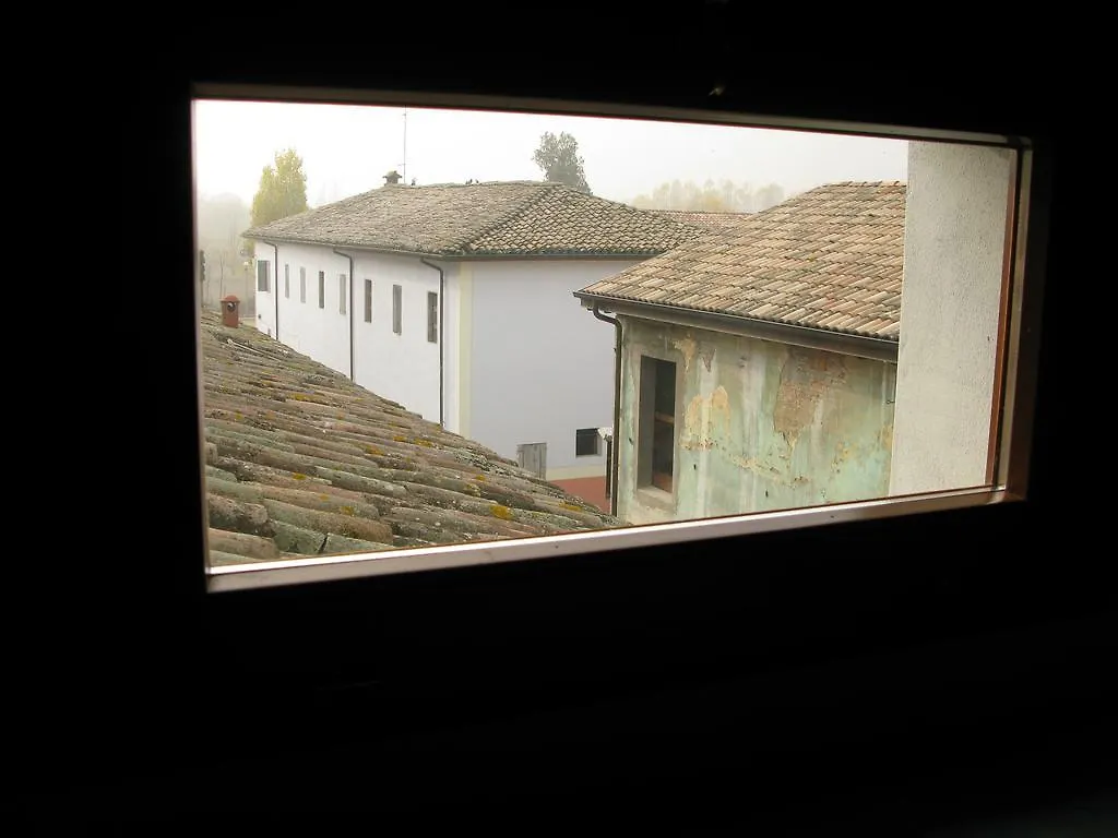 Agriturismo Aggazzotti Colombaro  0*, Colombaro (Modena) Италия