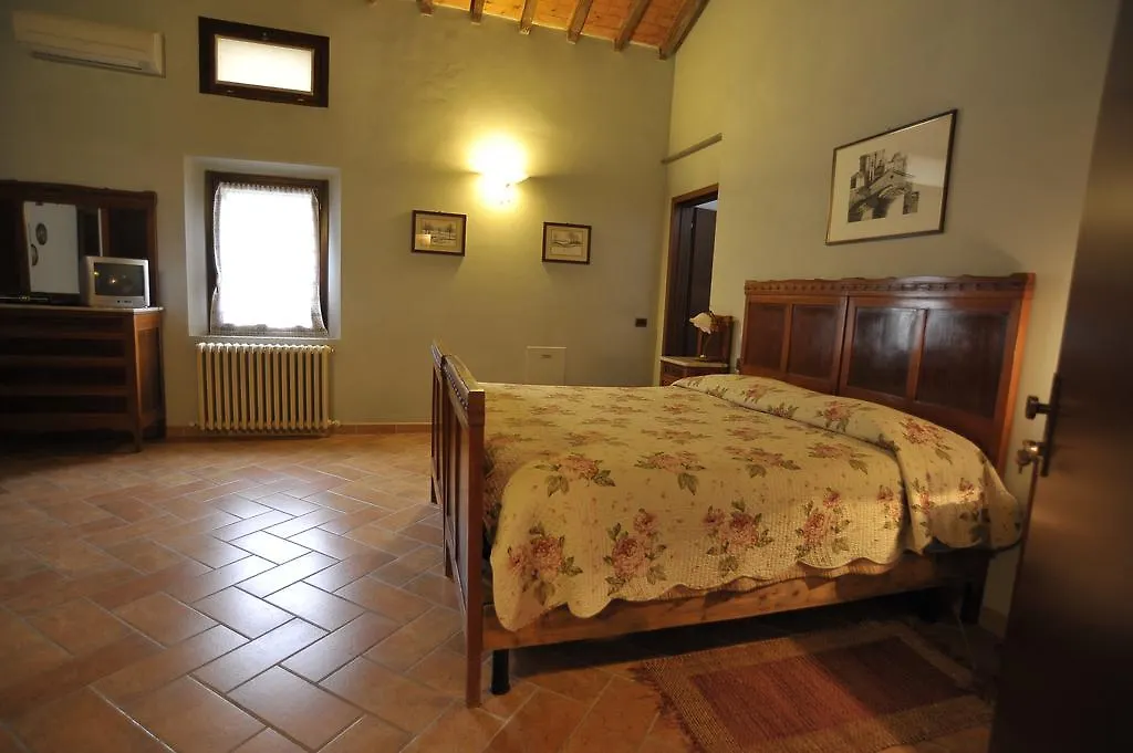 Agriturismo Aggazzotti Colombaro  Country house
