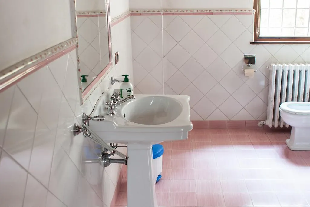 Country house Agriturismo Aggazzotti Colombaro  Italy